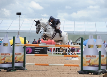 Georgina Ellis triumphs in the Equitop Myoplast Senior Foxhunter Second Round at Arena UK